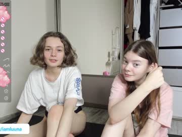 webcam girl mxxnsxsul live cam image #4202803