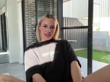 webcam girl skyyler1 live cam image #12898607