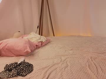 webcam girl alisia_spinnet live cam image #9241828