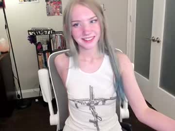 webcam girl eve003300 live cam image #10215901