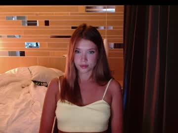 webcam girl bitter_moon live cam image #6899664
