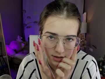 webcam girl zlata_luna live cam image #996589