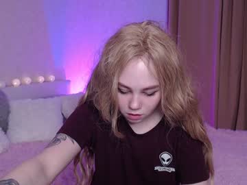 webcam girl little__princesss1 live cam image #1245115