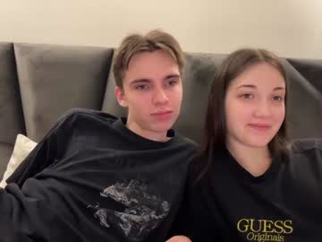 webcam couple luis7777hui live cam image #8869782