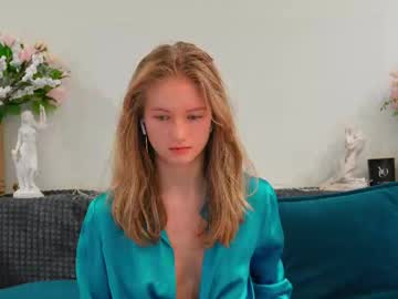 webcam girl alexandra_demore live cam image #11957047