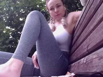 webcam girl bondgirl013 live cam image #2671825