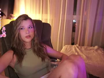 webcam girl bitter_moon live cam image #11009631