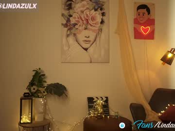 webcam girl lindabluee live cam image #7467290