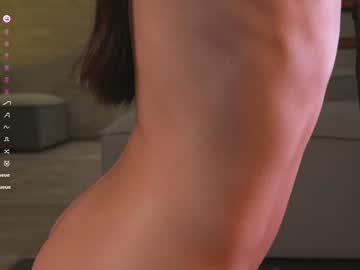webcam girl lucie_beltran live cam image #12282393