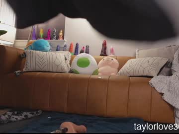 webcam girl taylor_love_303 live cam image #12340843