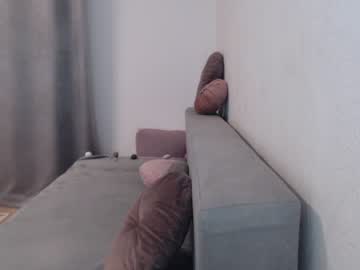 webcam girl yourbubble live cam image #2817056