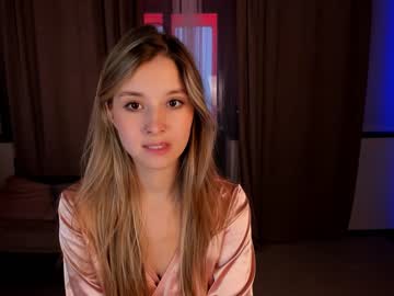 webcam girl milablush live cam image #5271910