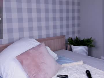 webcam girl flirtykitty_ live cam image #11519732