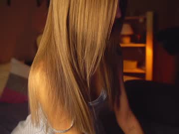 webcam girl cuteelsa_ live cam image #8164080