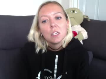 webcam girl keelskinley live cam image #4243607