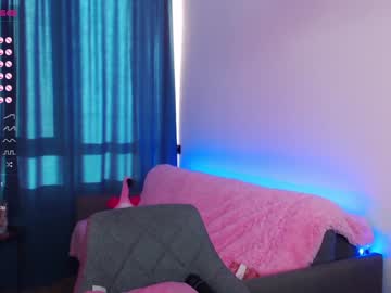 webcam girl fox_alina live cam image #2437409