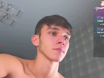 webcam man james_friends live cam image #8093796