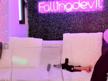 webcam girl hotfallingdevil live cam image #11901643