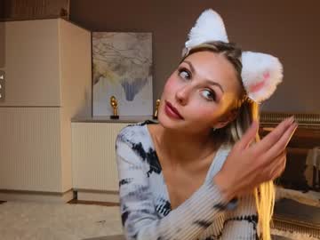 webcam girl darlinechapel live cam image #10646935