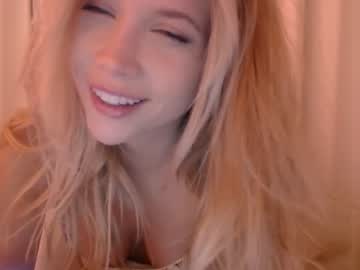 webcam girl bitter_moon live cam image #5074549