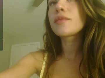 webcam girl valerie_james3 live cam image #10036432