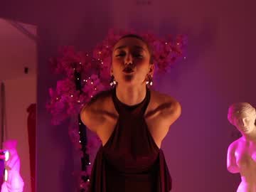 webcam girl _meganmeow_ live cam image #11802005