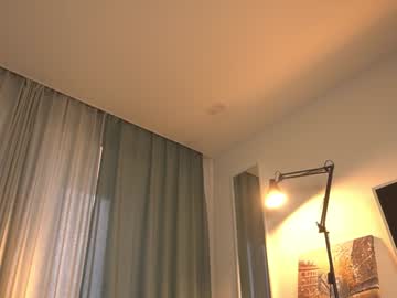 webcam girl kiriko_chan live cam image #9740913