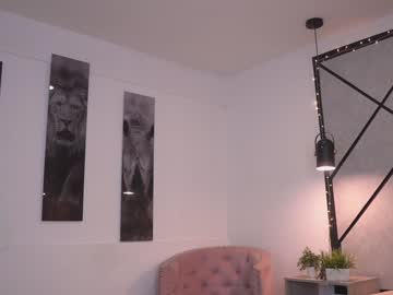 webcam girl laura_roldan live cam image #9372615