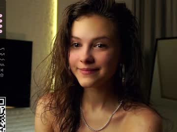 webcam girl a_whole_eternity live cam image #8859689