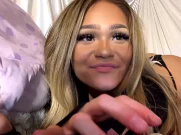 webcam girl ari_02 live cam image #6621257