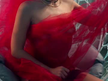 webcam girl artmosphera live cam image #10315906