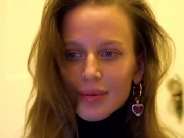 webcam girl ellaa91 live cam image #817757