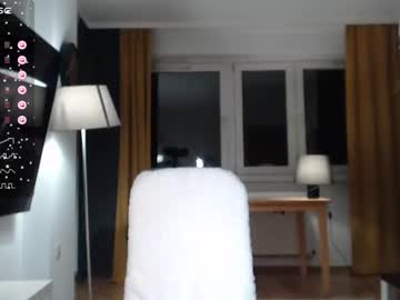 webcam girl kriss0leoo live cam image #8131055