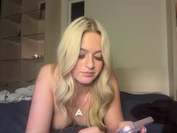 webcam girl zeekthefreek22 live cam image #12685489