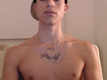 webcam man thetallbrow live cam image #8450382