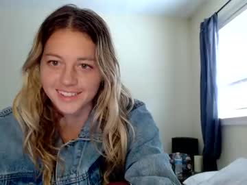 webcam girl rebeccafields live cam image #2349477