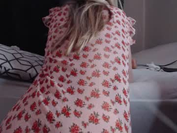 webcam girl millimilk live cam image #6265712