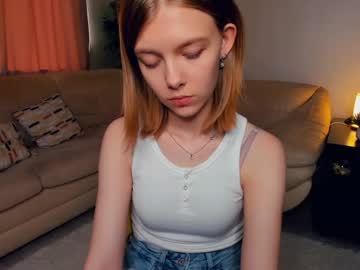 webcam girl liliandaniels live cam image #9613565