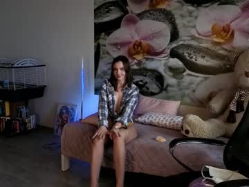 webcam girl jennycutey live cam image #11717430