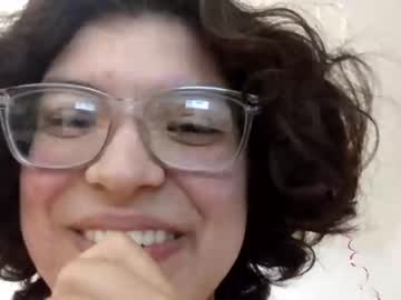 webcam girl nerdienina live cam image #3777581