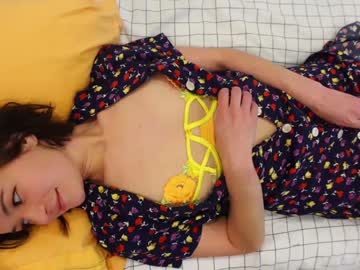 webcam girl olive_fox live cam image #5781049