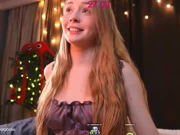 webcam girl lissa_meooow live cam image #12223510