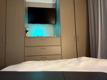 webcam girl bitter_moon live cam image #10914936