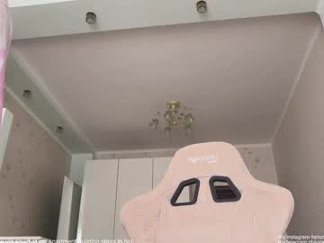 webcam girl honey_sunshine live cam image #10513717