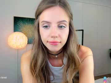 webcam girl princess_diana18 live cam image #8843703