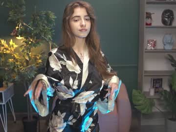 webcam girl yours_lola live cam image #2031804