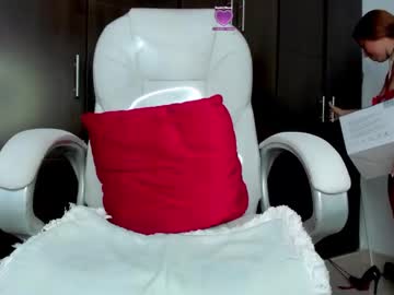 webcam girl amelia_chillvibes live cam image #10510080