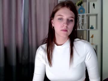 webcam girl lilliasweety live cam image #2276080