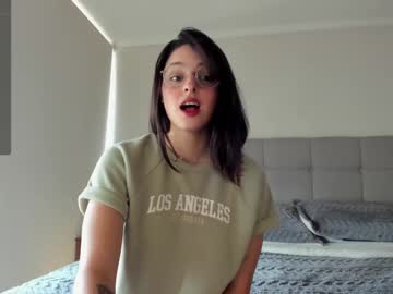 webcam girl yourfreakygirl live cam image #10166344