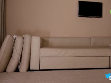 webcam girl hollyextra live cam image #8577611